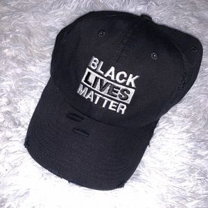 Black Lives Matter dad hat NWT 🔥✊🏽
